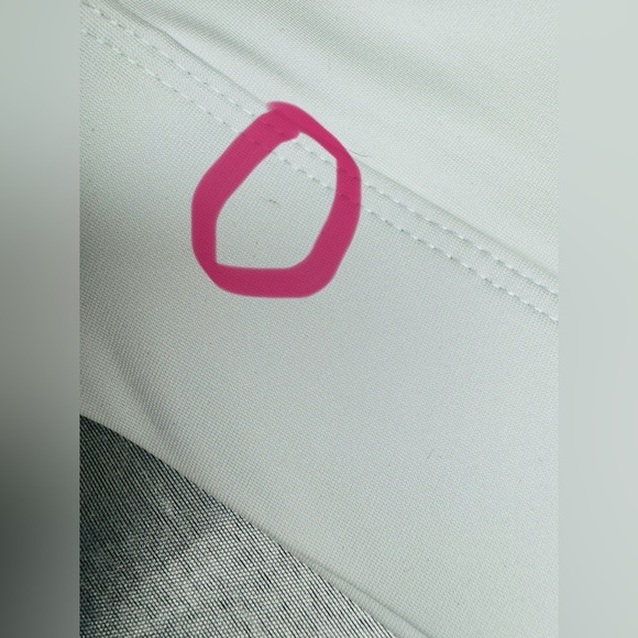 On-The-Go Medium Impact Sports Bra - Picture 10 of 10